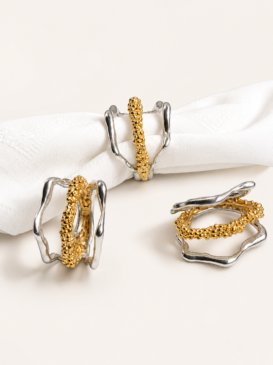 Cassandra Napking Rings ( set of 6 )