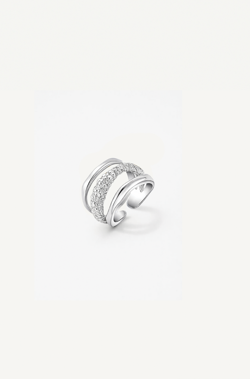 Cassandra Ring